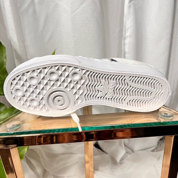 Adidas Shoes - Picture 2 of 5